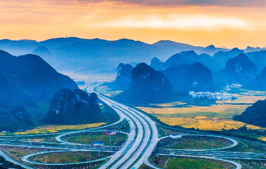 聚焦雙碳 | 太陽成集團tyc環(huán)境率先進軍低碳鐵路、低碳城際輕...